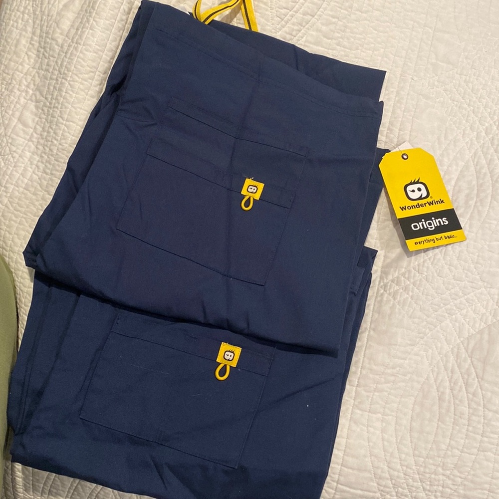 Wonder Wink scrub pants- Navy size Large-Tall